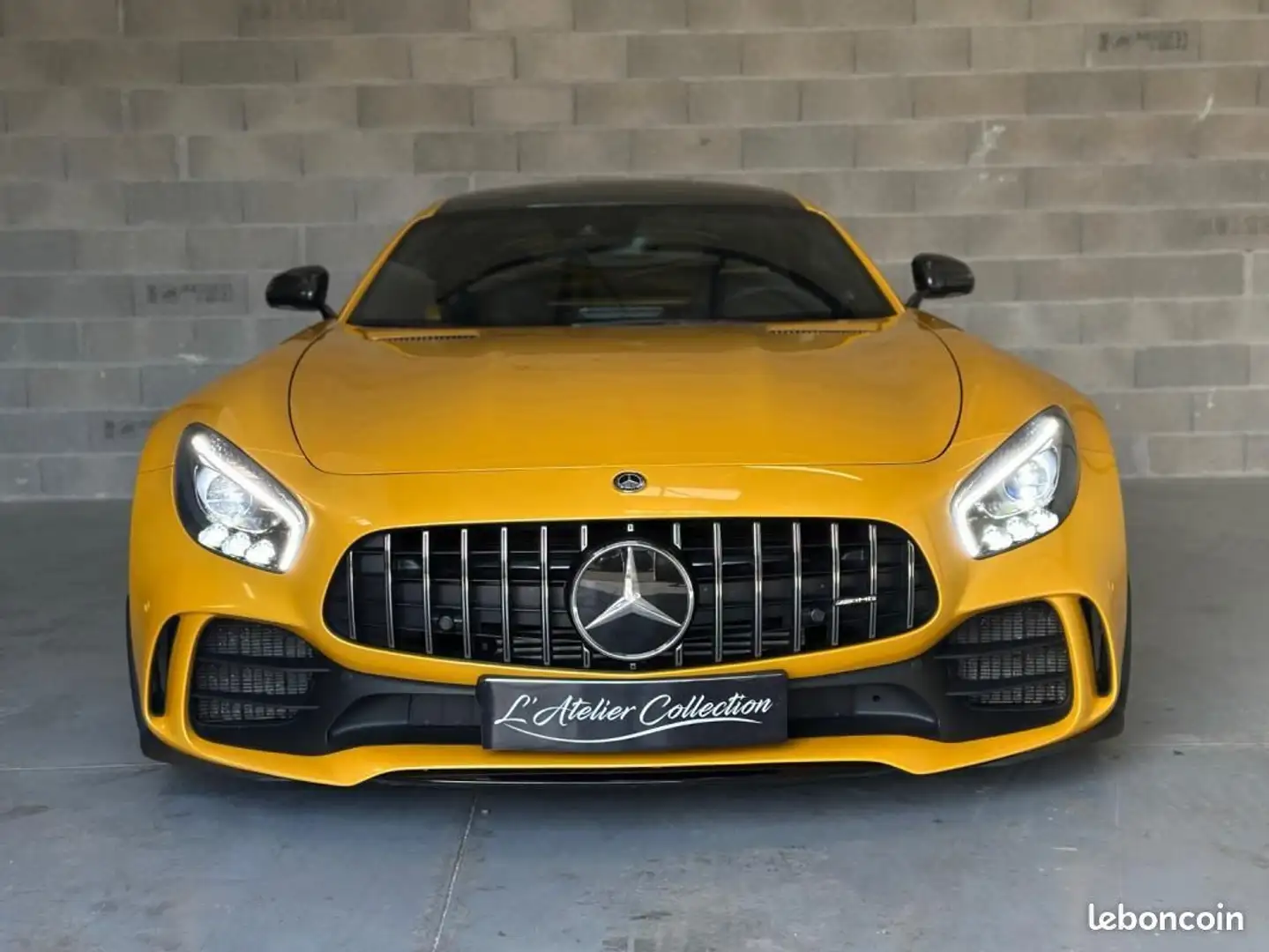 Mercedes-Benz AMG GT Mercedes Benz GTR 4.0l V8 bi-turbo Track Pack Toit Jaune - 2