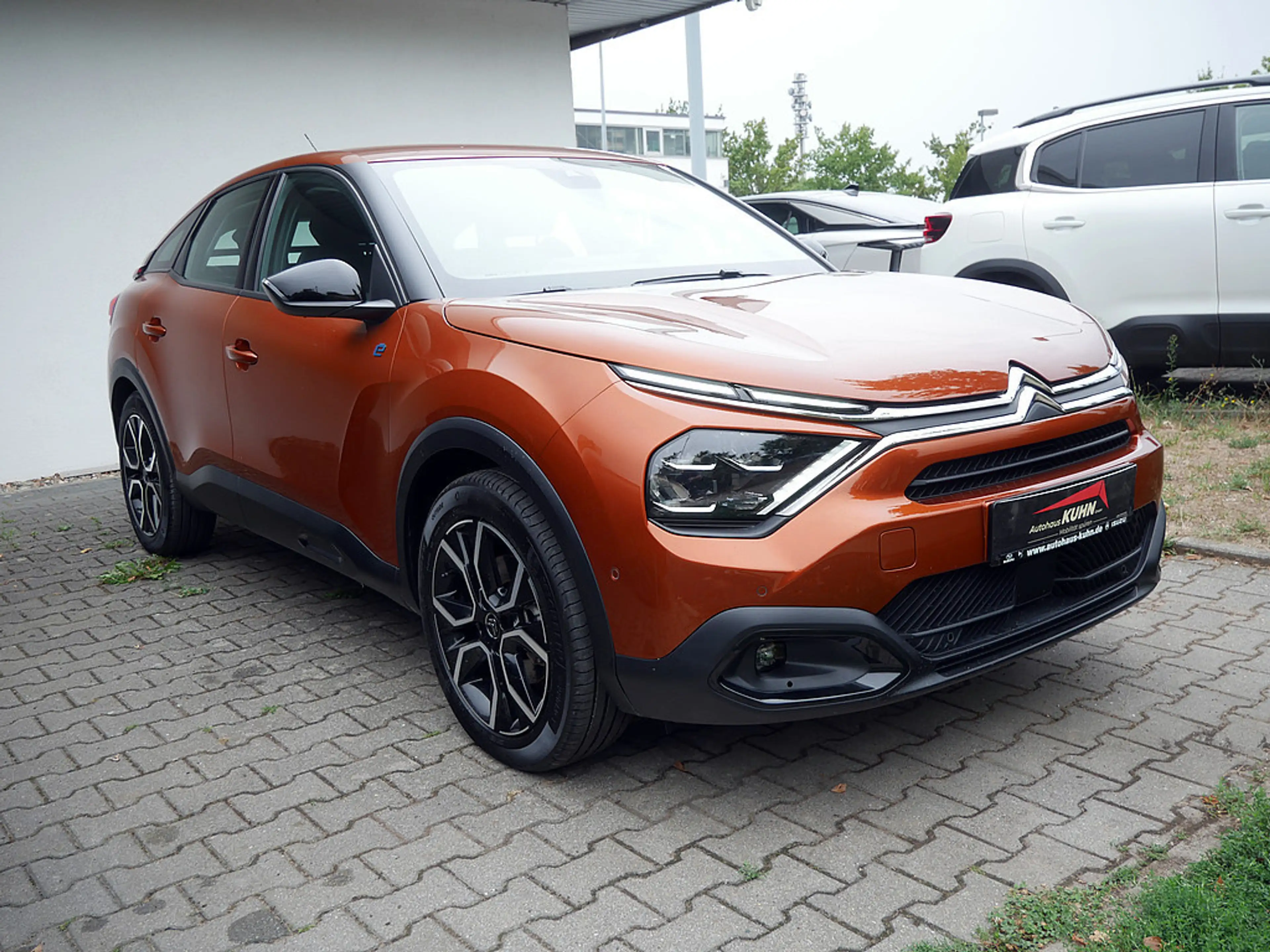 Citroen E-C4 Electric — photo 3