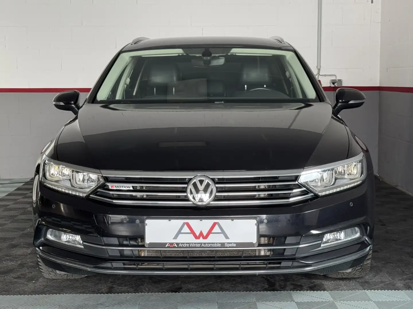 Volkswagen Passat Variant 2.0 TDI Highline 4Motion ACC AHK Schwarz - 2