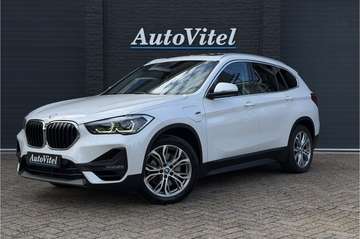 xDrive25e | Panodak | Sportleder | Head-Up | Trekh