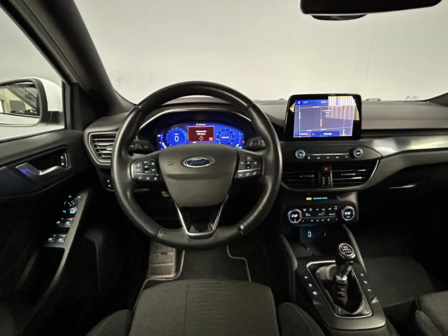 Ford Focus Wagon 1.0 EcoBoost Hybrid Active X Nwe Koppeling|H Weiß - 2