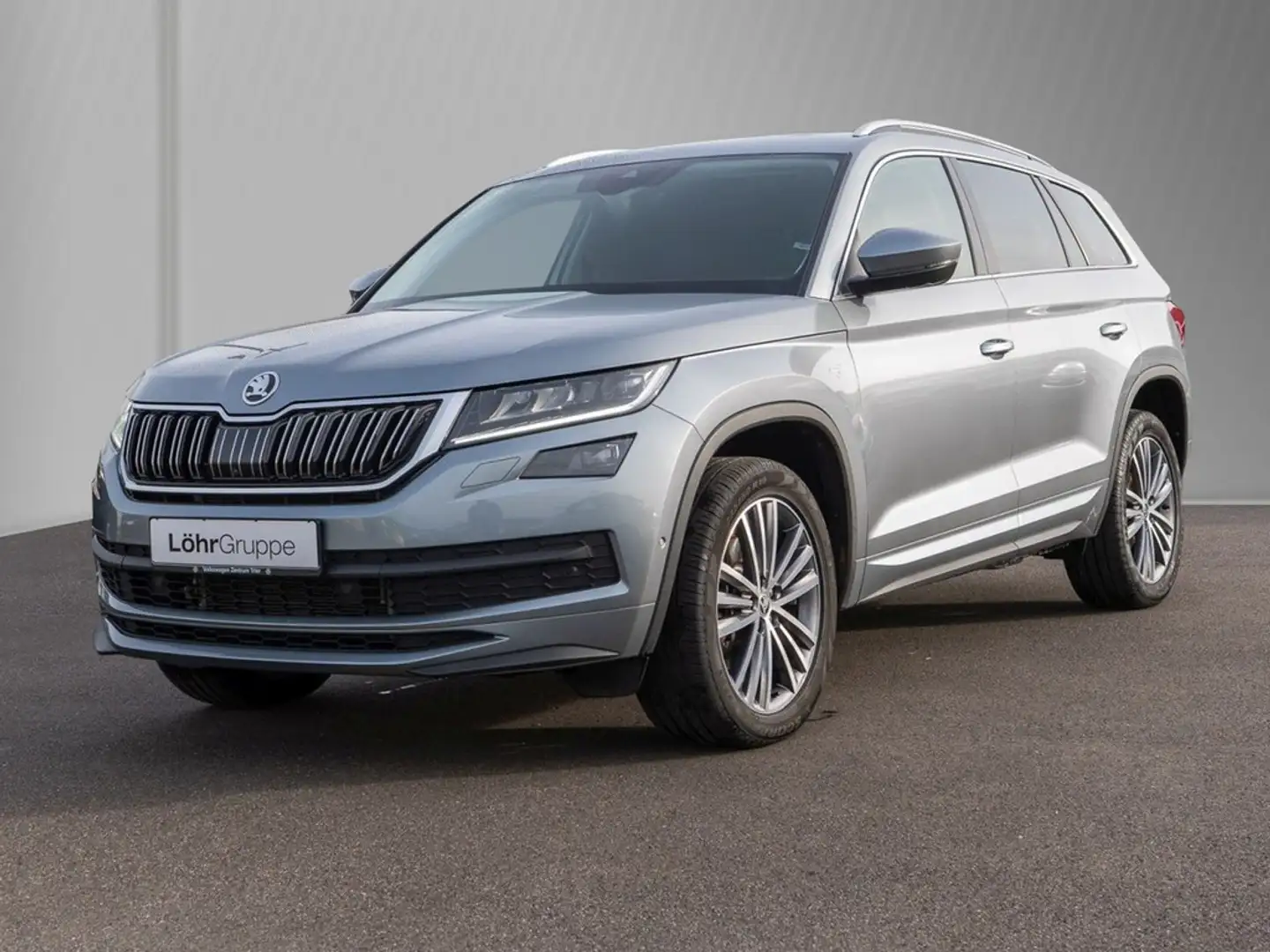 Skoda Kodiaq 2.0 TDI DSG 4x4 L&K Pano, DCC, AHK Grau - 2