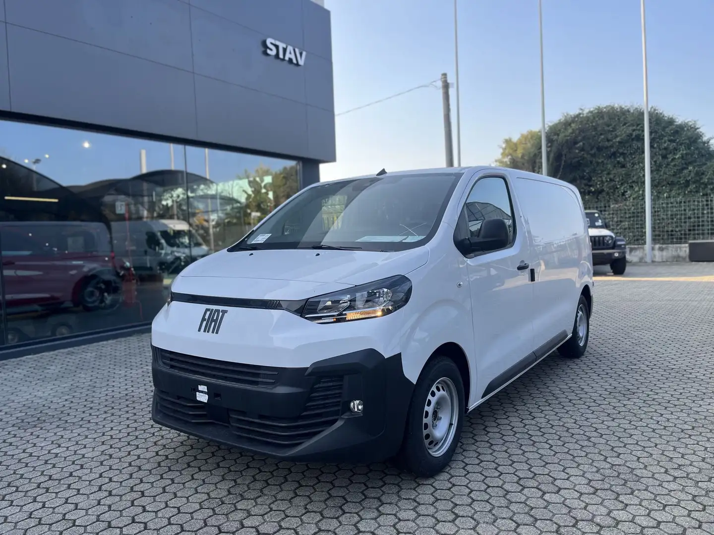 Fiat Scudo Scudo 1.5 BlueHDi 120 CV S&S L2H1 Furgone Blanco - 2