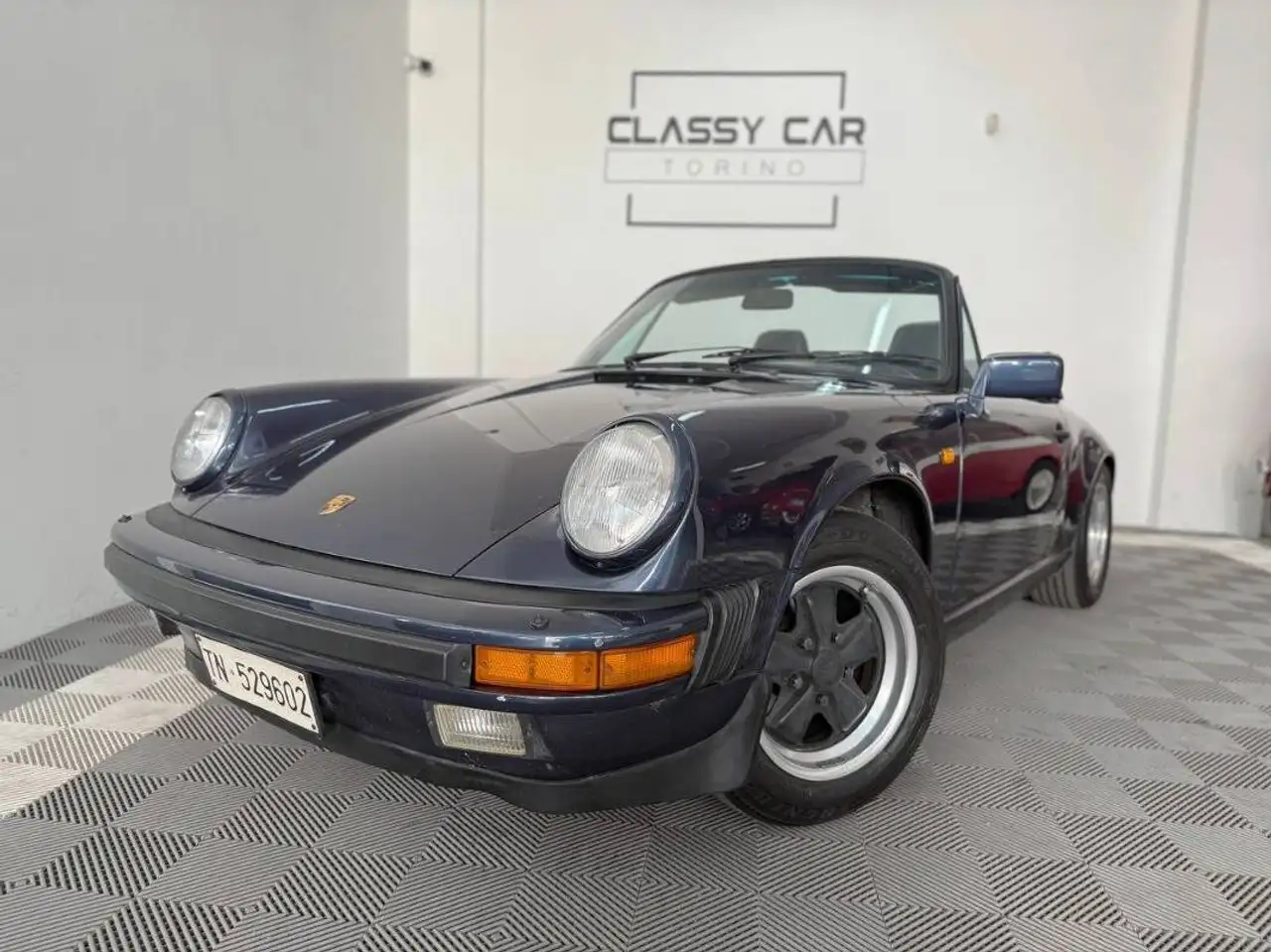 Porsche 930 911 3.2 Carrera Cabriolet, foto 4