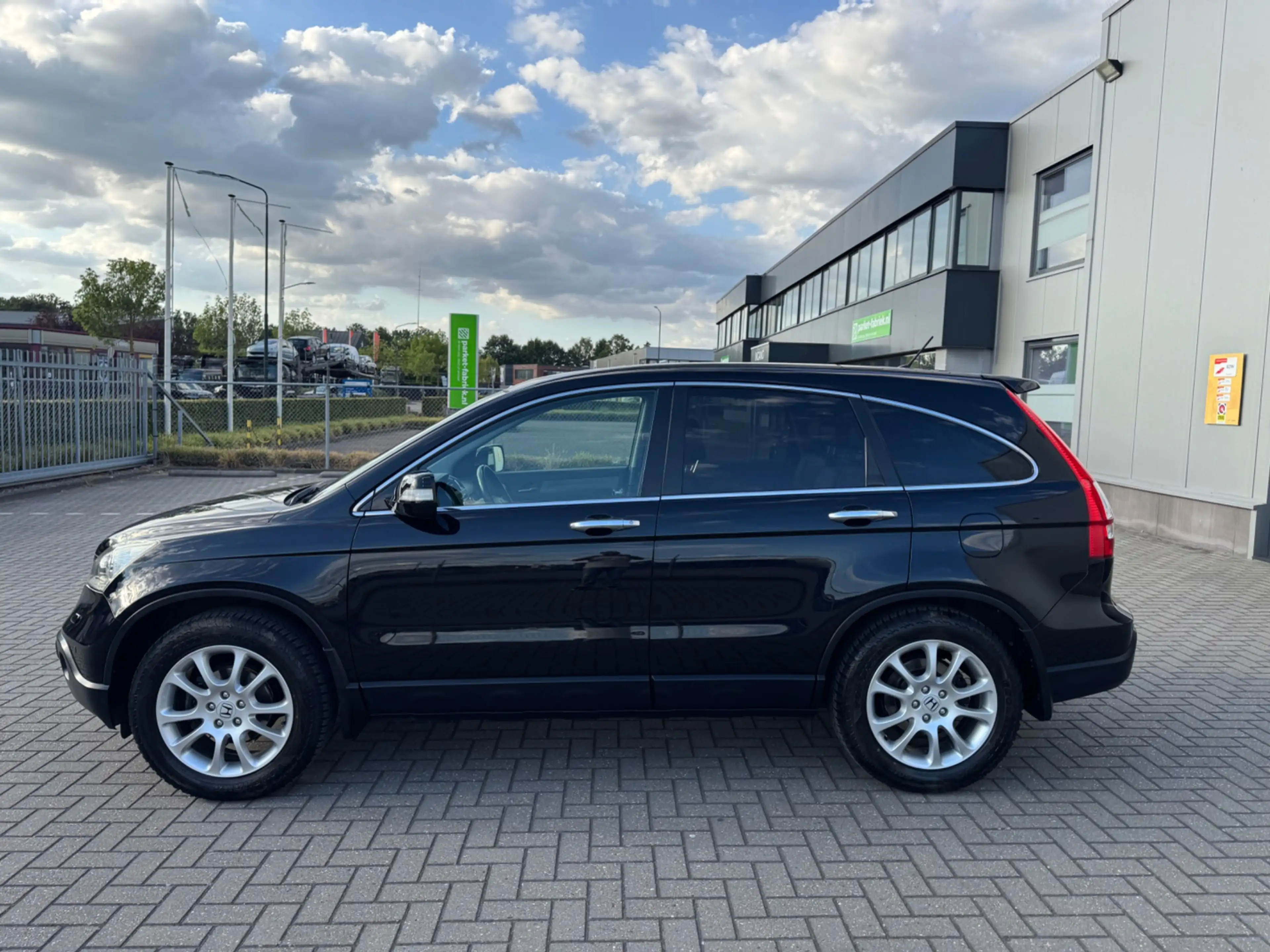 Honda CR-V 2.0i Executive — photo 8