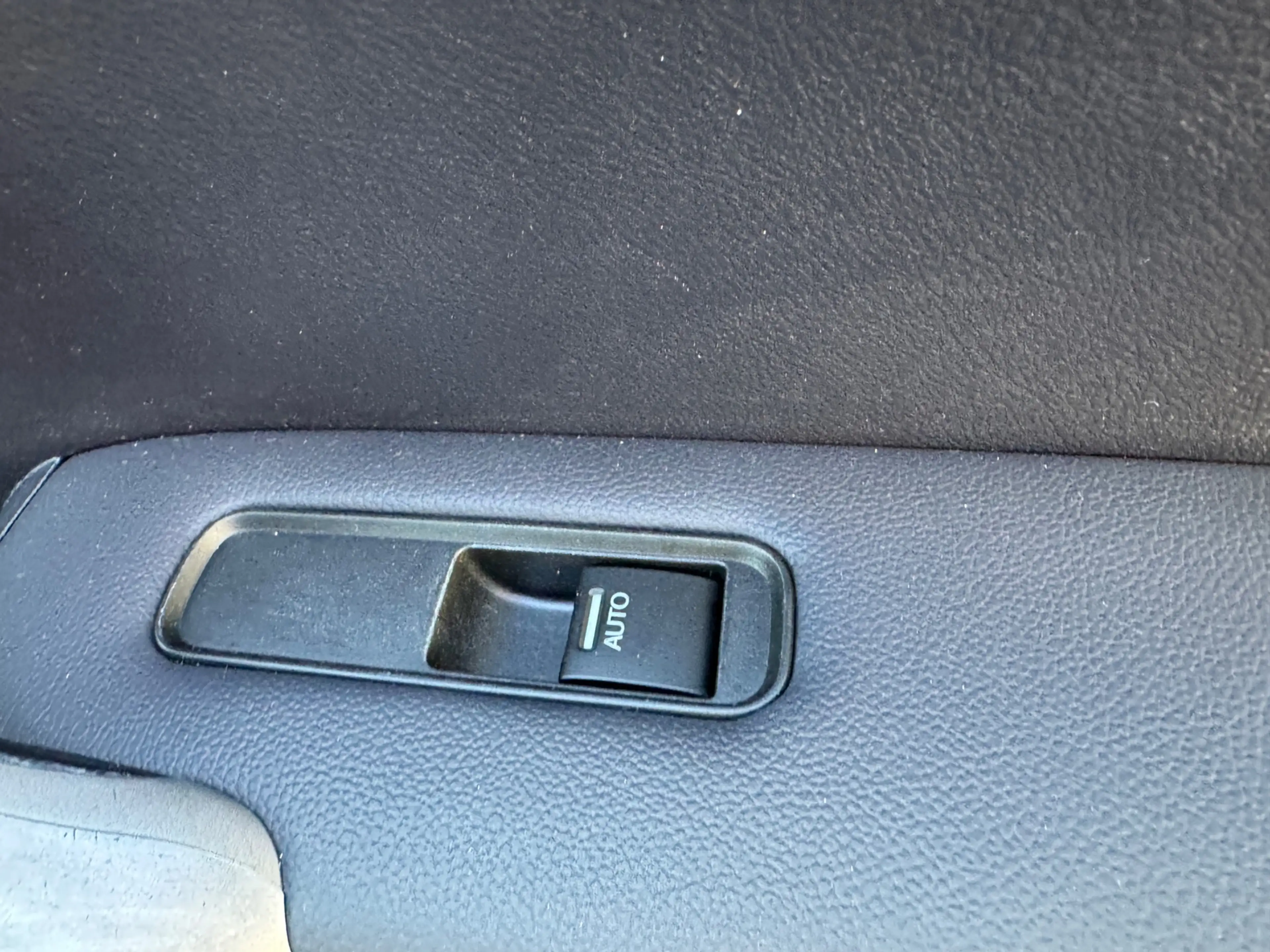 Honda CR-V 2.0i Executive — photo 19