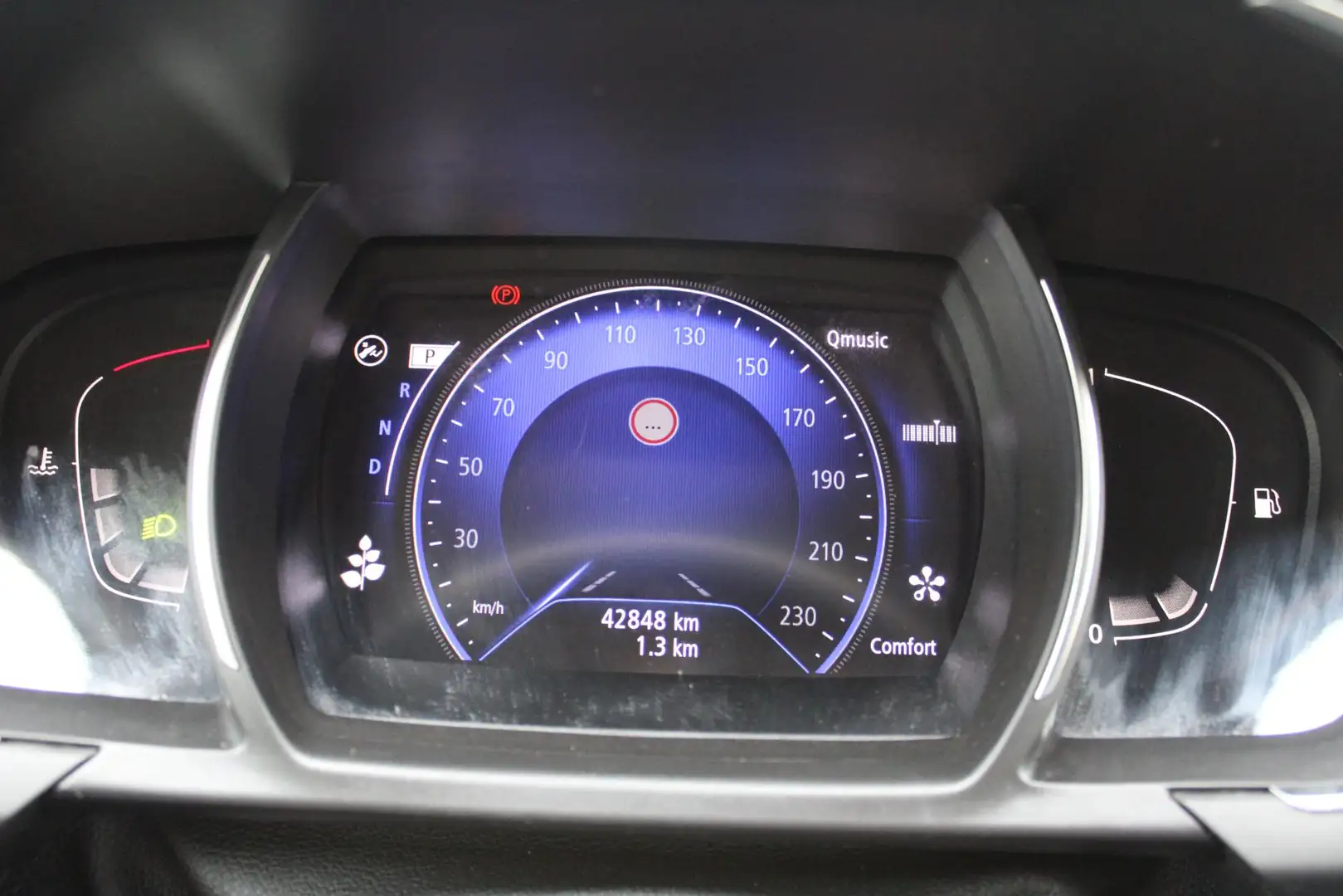 Renault Scenic 1.3 TCe 140 EDC Intens Automaat | Achteruitrij Cam Schwarz - 2
