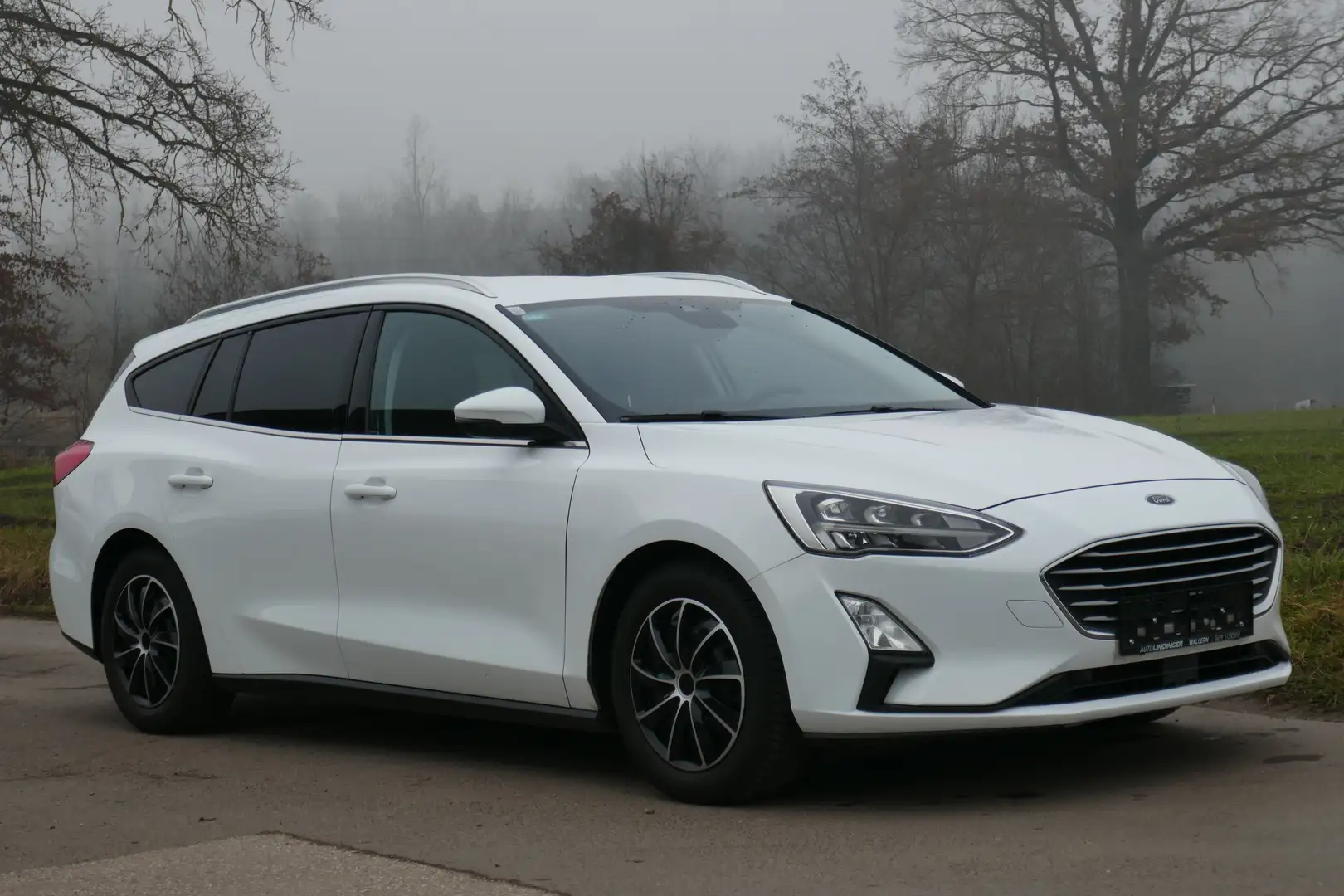 Ford Focus Cool&Connect Weiß - 1