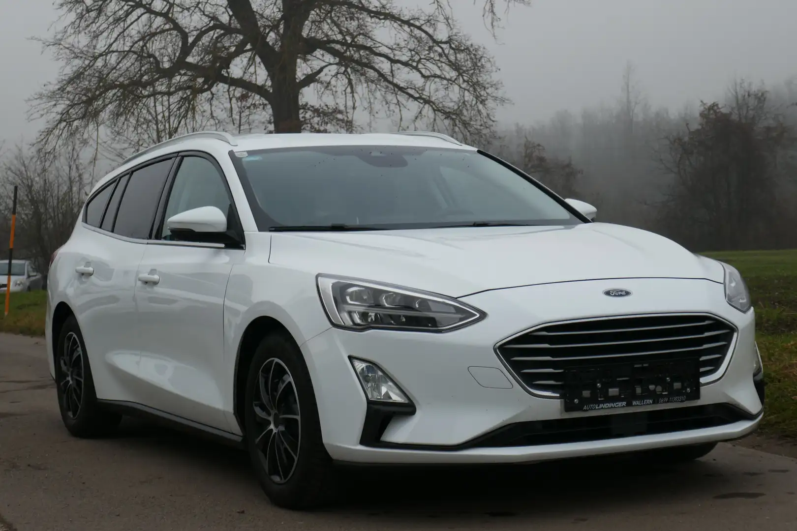 Ford Focus Cool&Connect Weiß - 2