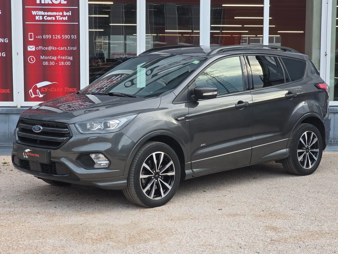Ford Kuga ST-Line 2,0 TDCI AWD PowerShift Gris - 1