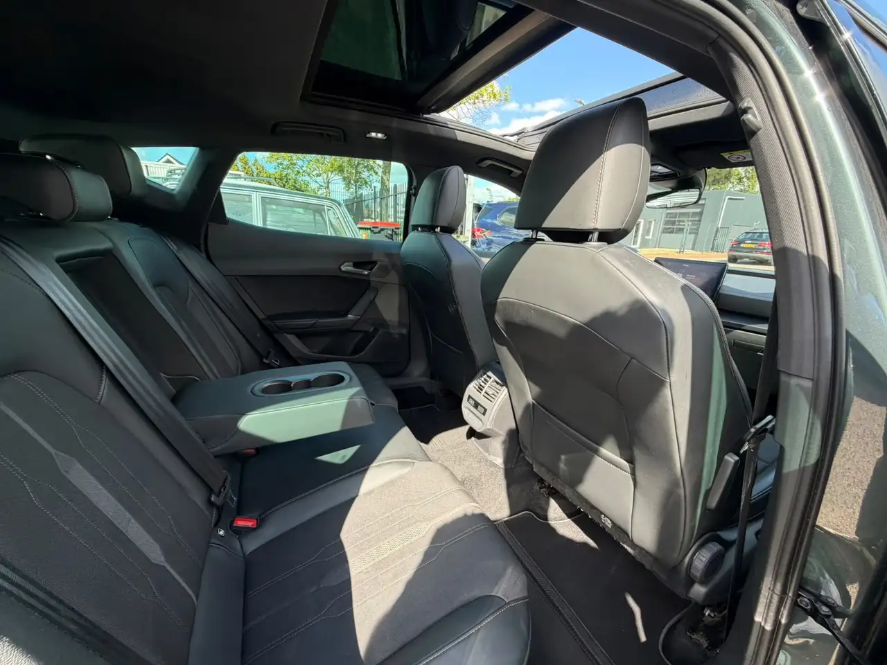 Cupra Formentor 1.5 TSI PANORAMADAK SFEERVERLICHTING 18 INCH, миниатюра 26