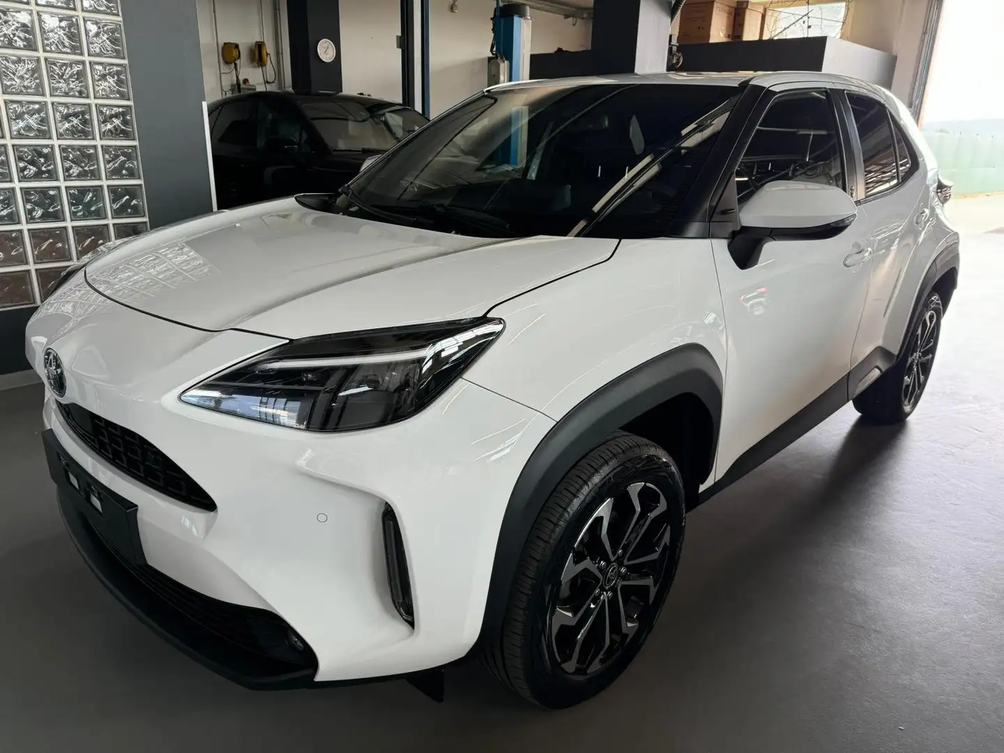 Toyota Yaris Cross 1.5h Active Eco fwd 116cv e-cvt *OK NEOPATENTATI* Bianco - 1
