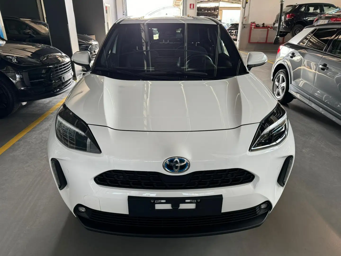 Toyota Yaris Cross 1.5h Active Eco fwd 116cv e-cvt *OK NEOPATENTATI* Bianco - 2