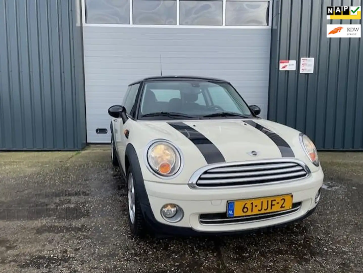 MINI Cooper Mini 1.6 Business Line Blanc - 1