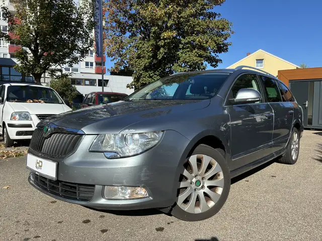 Skoda Superb Elegance *Xenon/TÜV/Klimaaut*