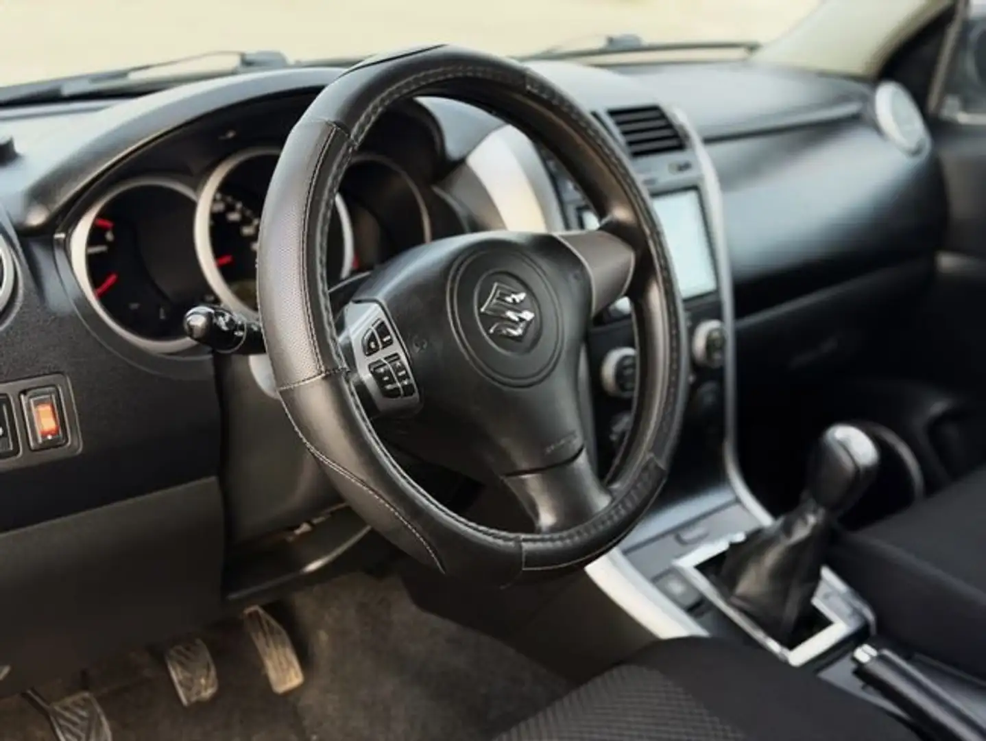Suzuki Grand Vitara 1.9 DDiS JLX Blanco - 2