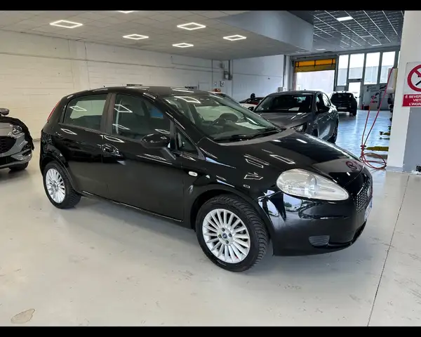 Fiat Grande Punto view 2