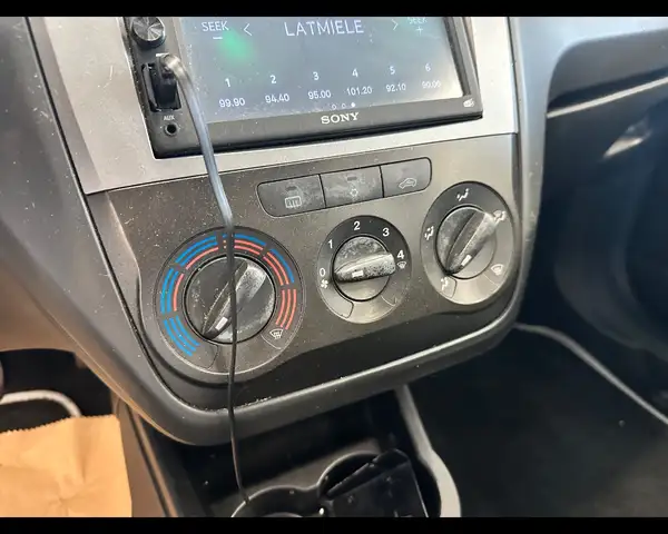 Fiat Grande Punto view 11