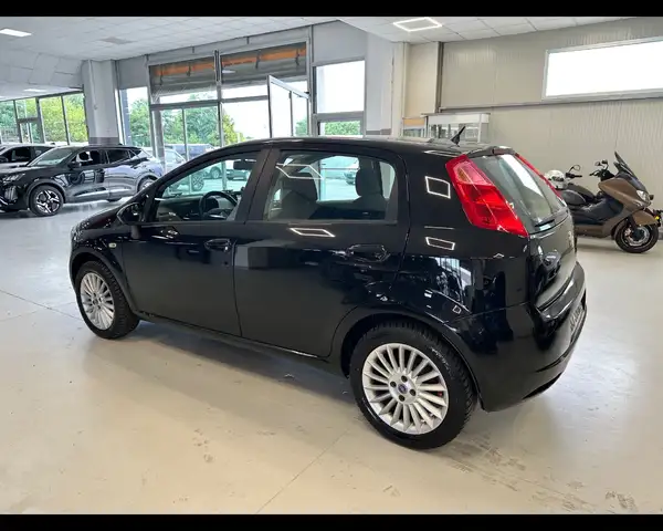 Fiat Grande Punto view 6