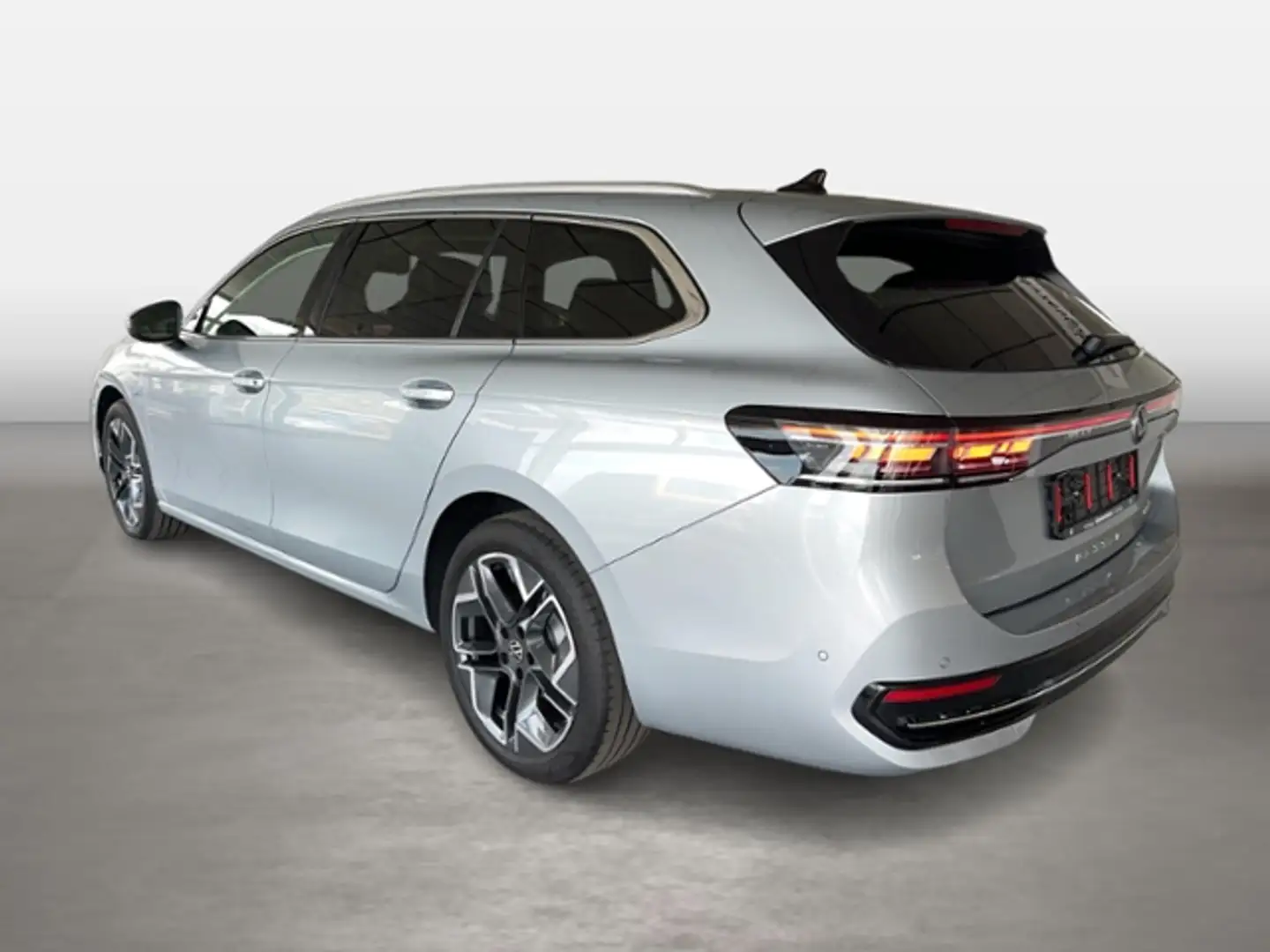 Volkswagen Passat Elegance 1.5 TSI eHybrid DSG*AHK*LED*Leder*Navi*K Silber - 2