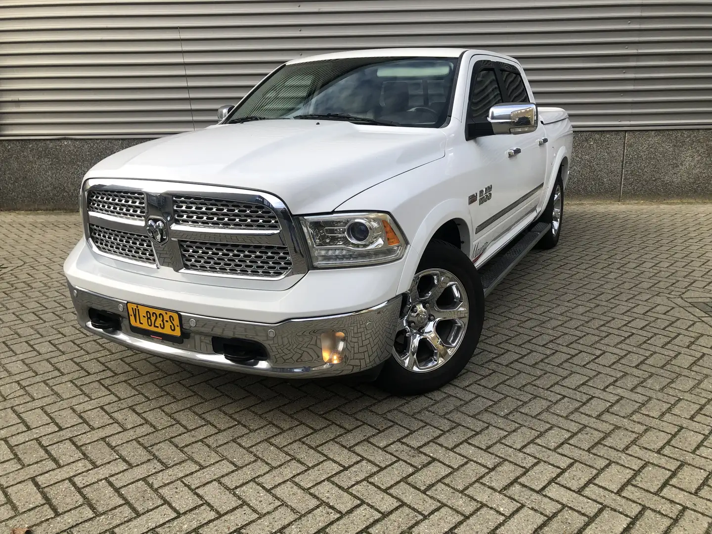 Dodge RAM Dodge Ram Laramie 5,7 Hemi Lpg 2015 - 1