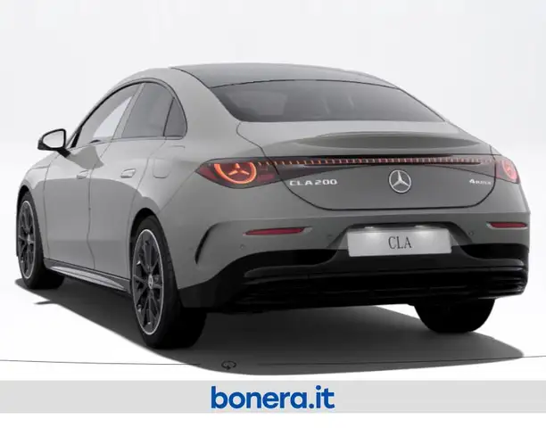 Mercedes-Benz Cla view 3