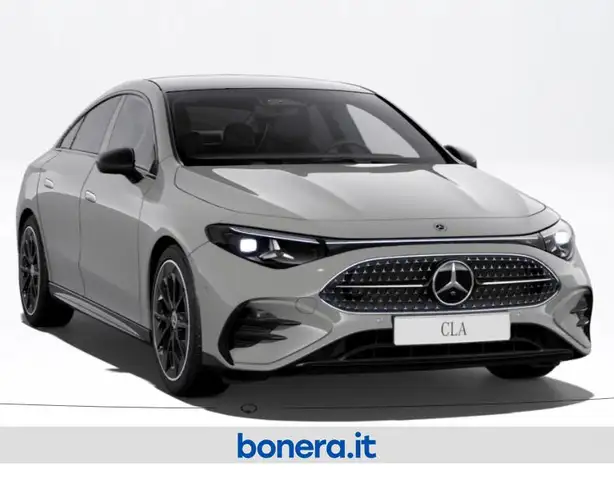 Mercedes-Benz Cla view 2