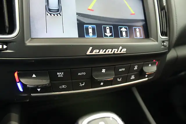 Maserati Levante GTS Q4 **Traumhafte Ausstattung** Ansicht 28