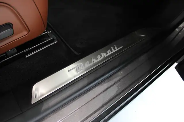 Maserati Levante GTS Q4 **Traumhafte Ausstattung** Ansicht 19