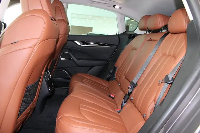 Maserati Levante GTS Q4 **Traumhafte Ausstattung** Ansicht 14