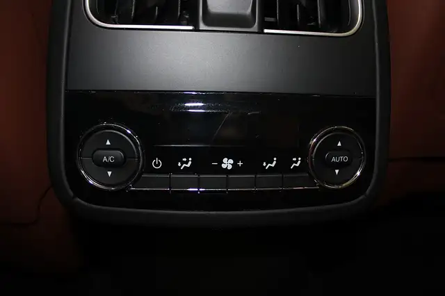 Maserati Levante GTS Q4 **Traumhafte Ausstattung** Ansicht 16