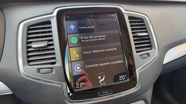 Volvo XC90 view 13