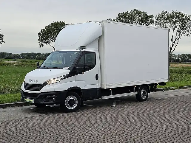 Iveco Daily 35S18 3.0L Bakwagen Laadklep 3.0Ltr 180Pk Zijdeur