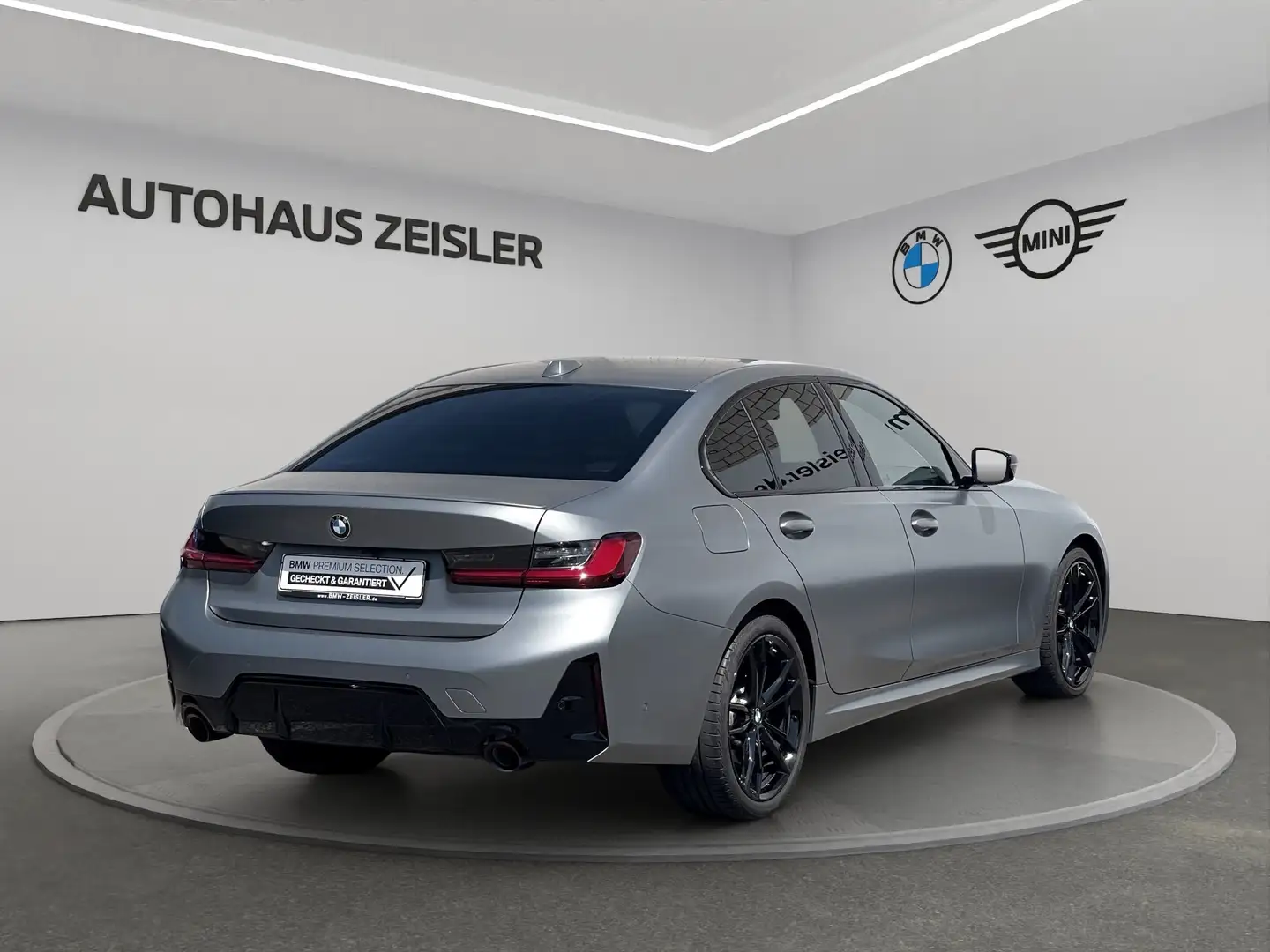 BMW 330 i xDrive Limousine M SPORTPAKET UPE 82.160,-- Grau - 2