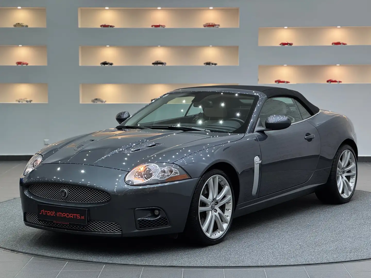 Jaguar XKR 4,2 V8 S/C Kompressor Supercharged Cabrio Grau - 1