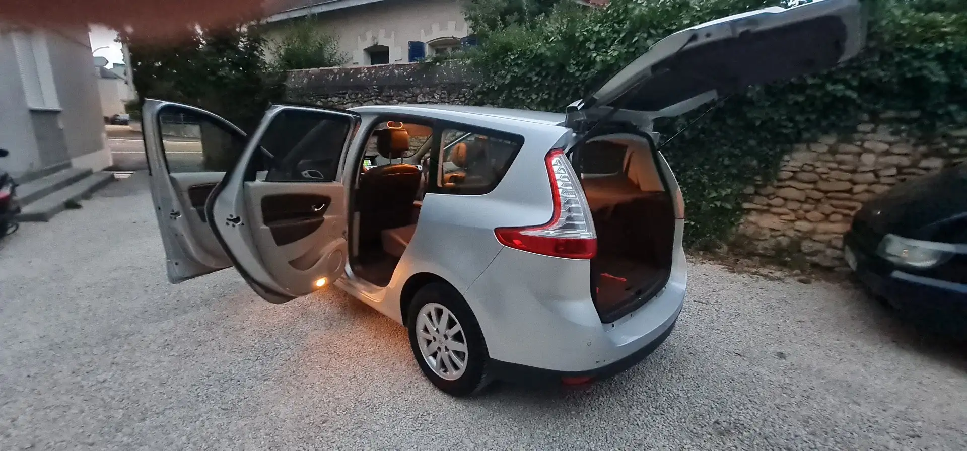 Renault Scenic dCi 130 FAP Dynamique - 2