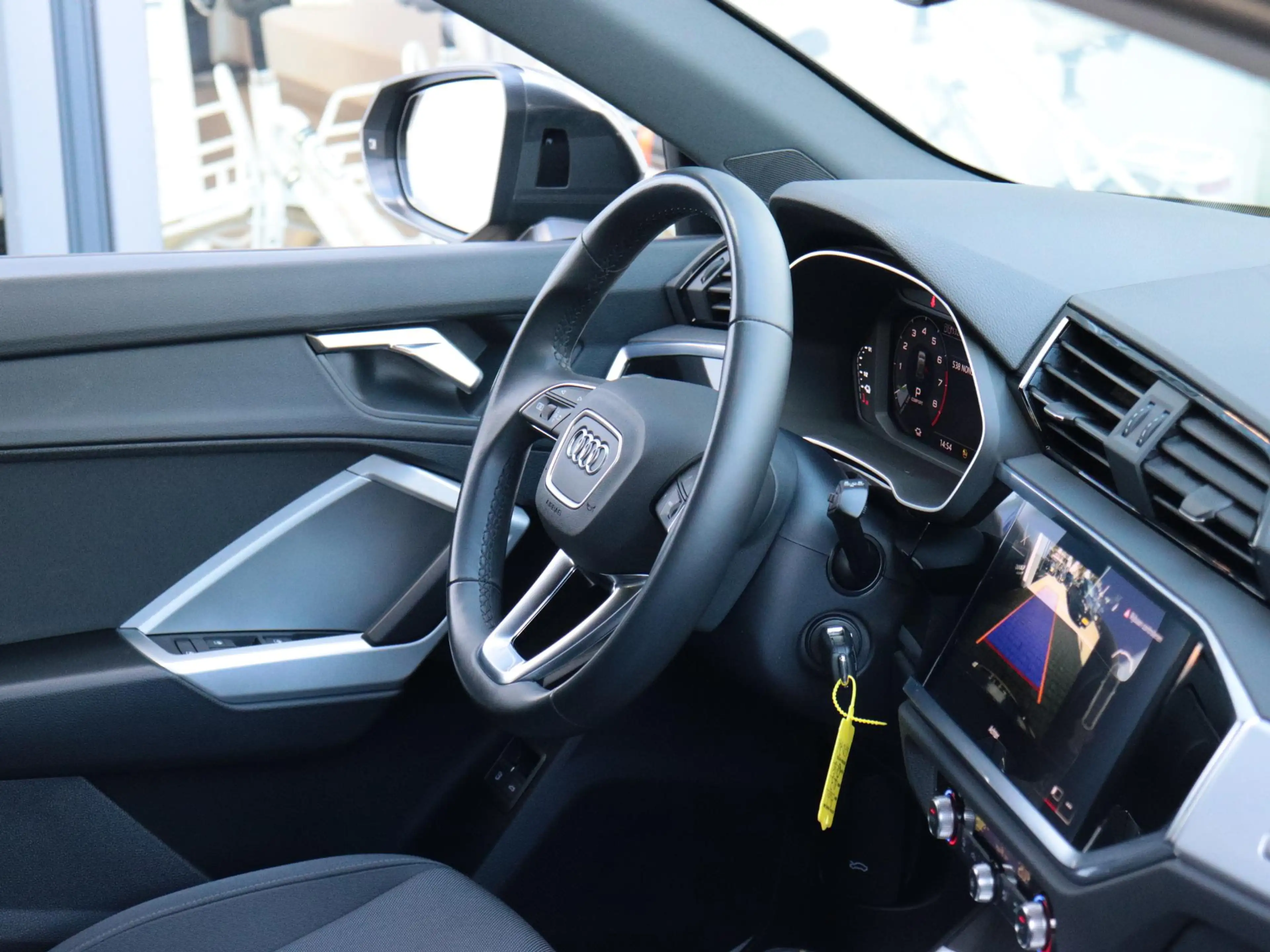 Audi Q3 45 TFSI e S edition | Trekhaak | Achteruitrijcamer — photo 11