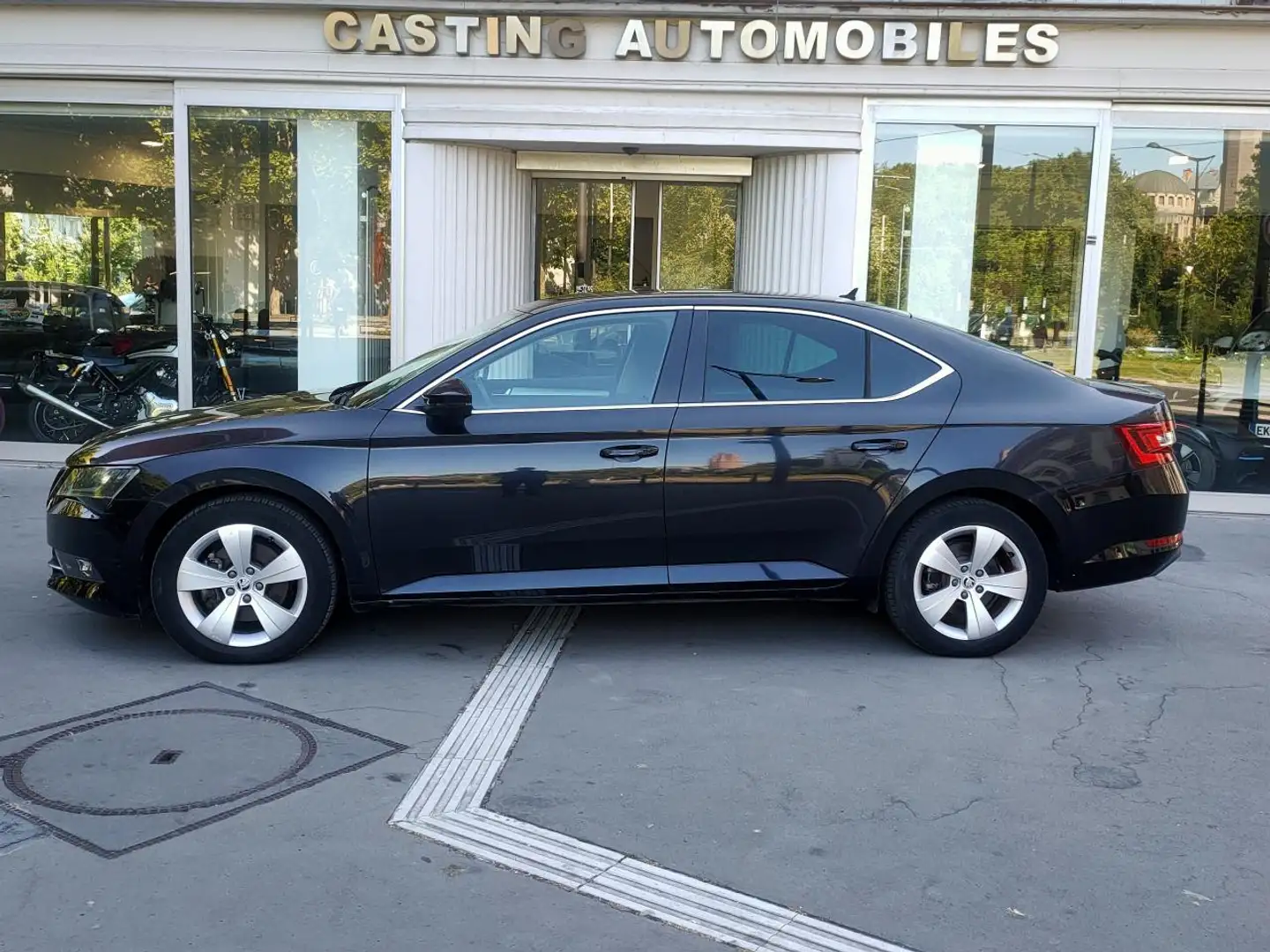 Skoda Superb Superb 1.6 16V TDI SCR - 120 - BV DSG  III BERLINE Noir - 2