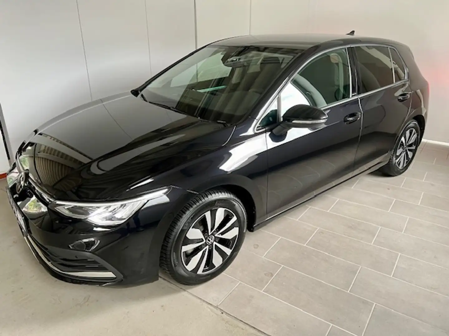 Volkswagen Golf MOVE VIII 1.5 TSI Move Navi LED ACC AppConnect Schwarz - 1