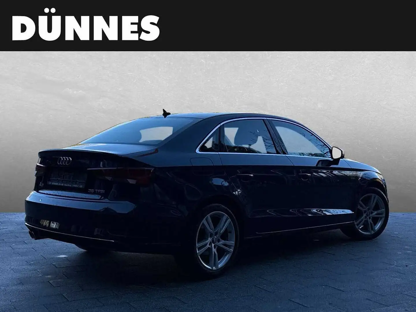 Audi A3 35 TFSI S tronic design Blau - 2