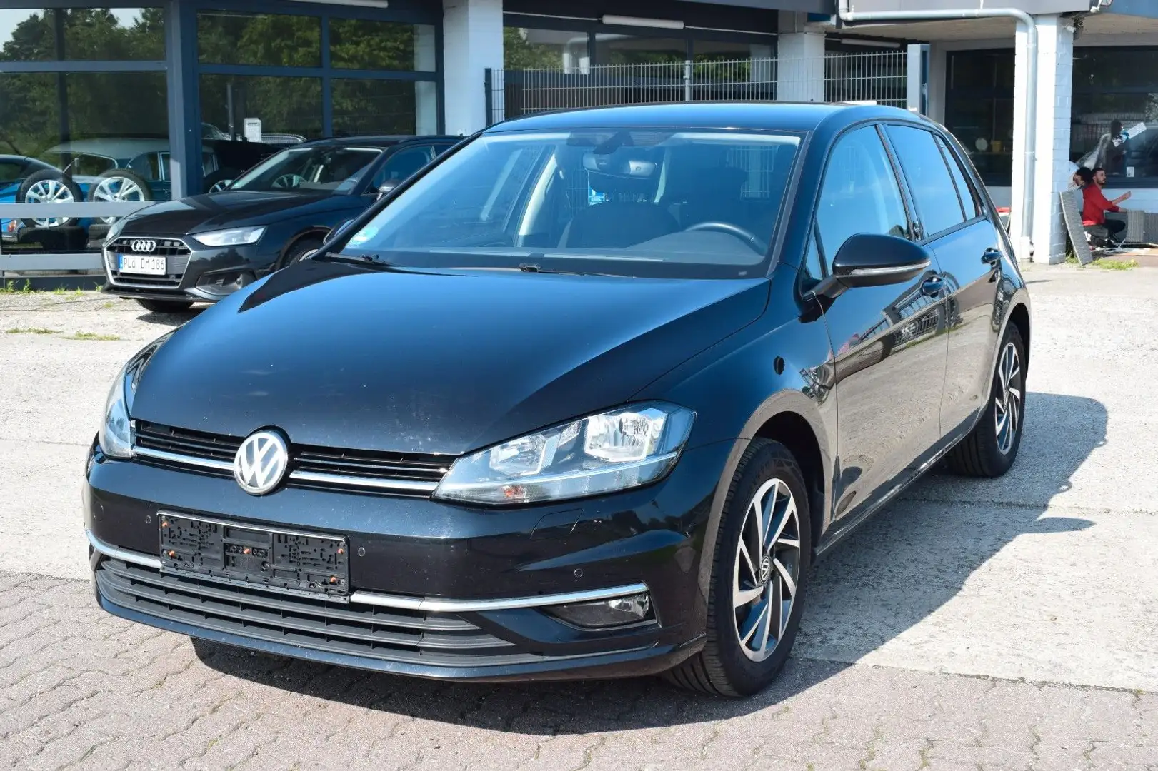 Volkswagen Golf VII Lim. Sound Start-Stopp*NOTBREMS ASSIST* Schwarz - 1