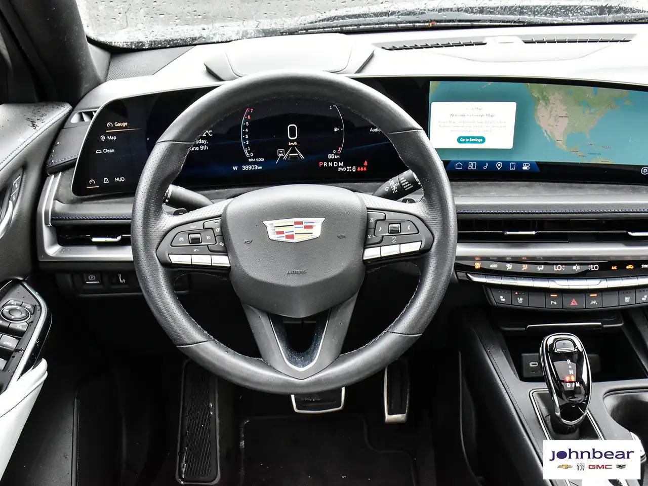 Cadillac XT4 снимка Cadillac XT4