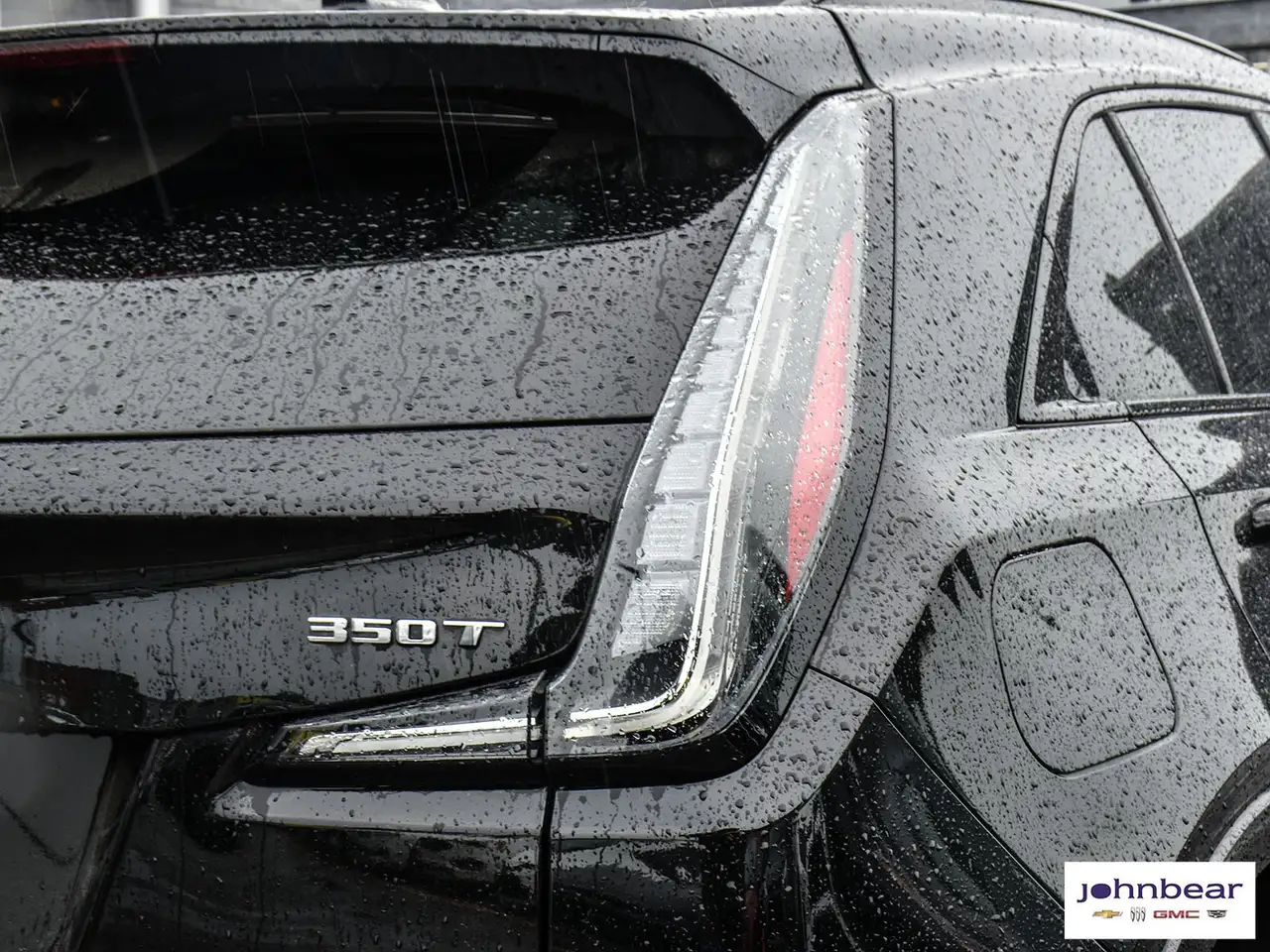Cadillac XT4 снимка Cadillac XT4