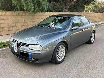 156 2.5 V6 24v Distinctive 192cv