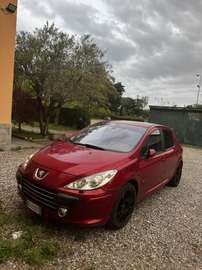 180cv Feline 5p