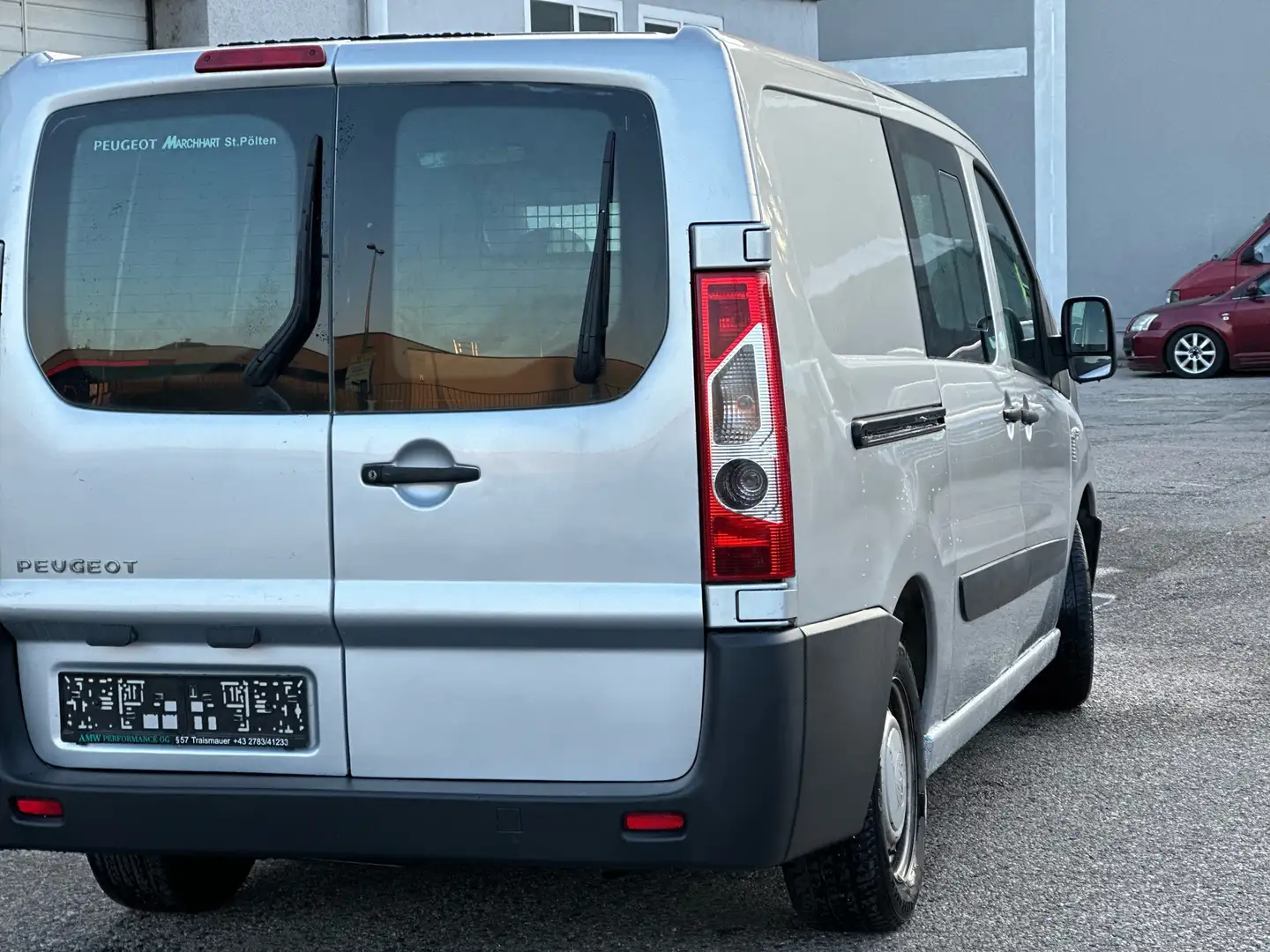 Peugeot Expert Tepee Comfort lang HDi 136 FAP Gümüş rengi - 2