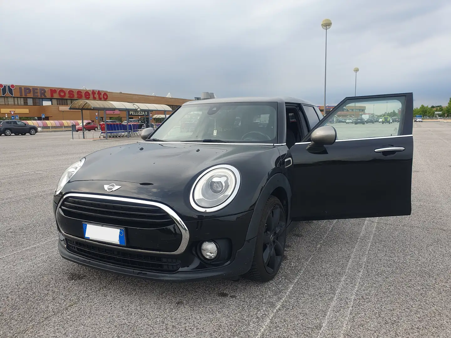 MINI Cooper D Clubman Mini IV F54 2016 Clubman 2.0 Hype Negro - 1