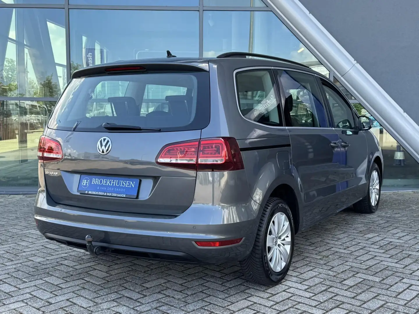 Volkswagen Sharan 1.4 TSI Comfortline Edition 7p. 150pk Automaat / T Grijs - 2