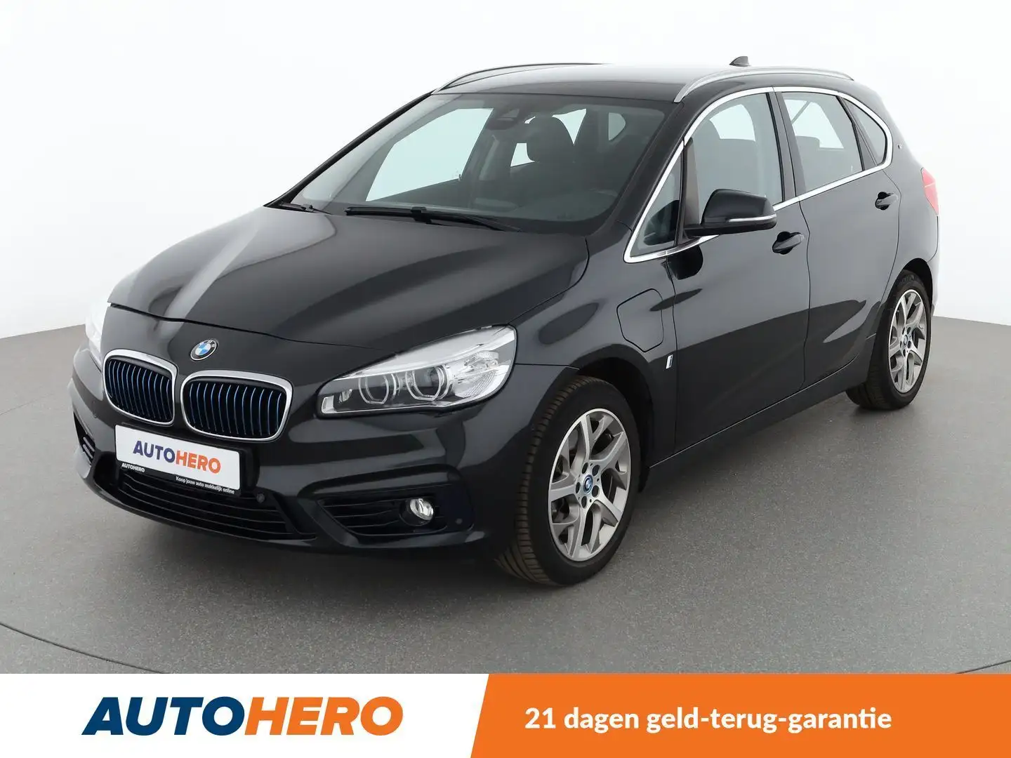 BMW 225 225xe Active Tourer Sport Line Zwart - 1