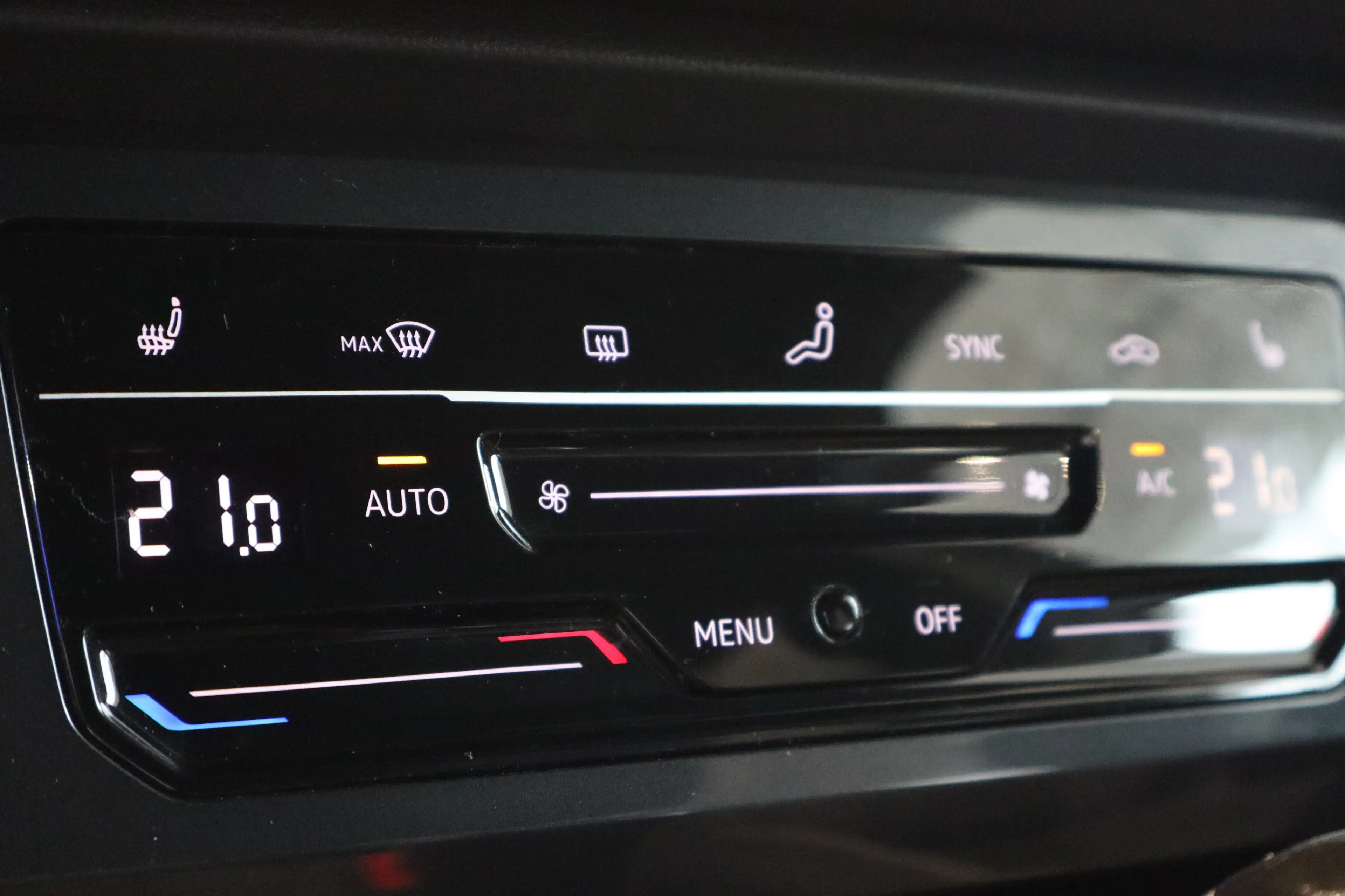 Volkswagen Tiguan Allspace 1.5 TSI R-Line Business 7p. 150PK TREKHAAK | Apple — photo 18